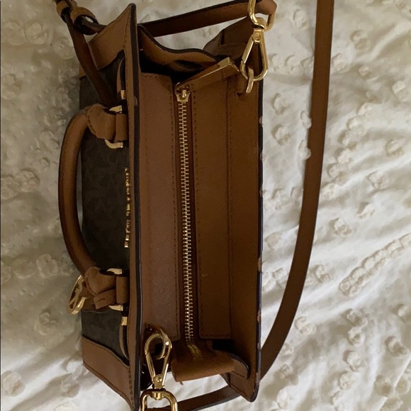 SOLD - Picture 4 of 8